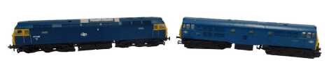 Two Hornby and Bachmann OO gauge locomotives, including a Class 49, blue livery. (AF)