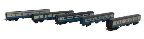 Hornby and Tri-ang OO gauge Intercity coaches, unboxed. (1 tray)