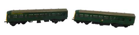 A Tri-ang OO gauge two car DMU.