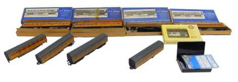 PC Models OO gauge model kits, including LNER Gresley corridor luggage van, LNER Gresley corridor brake third, LNER Gresley corridor composite coach, an LNER Gresley corridor third coach, and other kit built coaches. (a quantity)