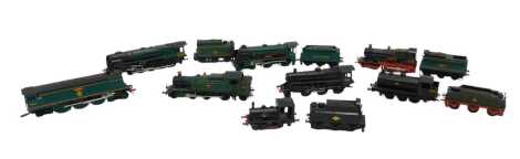 A group of Airfix OO gauge locomotives and rolling stock. (1 box)