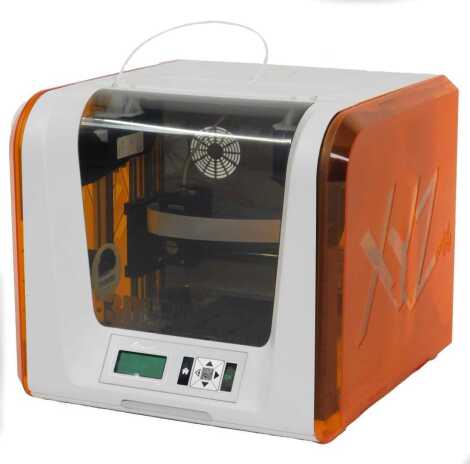 An XYZ daVinci Junior 1.0 3D printer, serial number 3F1J0-PEU4-TH-55K-0233.