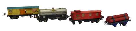 Lionel O gauge rolling stock, including Lionel LInes Caboose, Hornby pipe truck, etc. (a quantity)