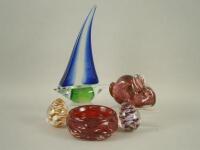 Five items of art glass