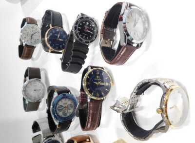 Twelve replica gentlemans dress wristwatches and chronographs, including Citizen, Sieko, Ochstin, Belushi, Yazole, and Poedagar, cased. - 3