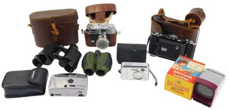 Various cameras and optical related items, to include a Zeiss Ikon folding camera in leather case, a Halina Super camera in leather case, Taylor Hobson number 2 MKII World War II binoculars, number 51293, cased, etc.