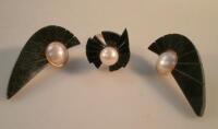 A David Vangelder ring and earring set