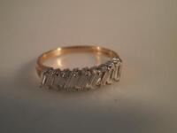 A 9ct gold dress ring