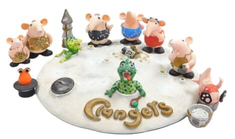 Eight Sugarlump Studio Clangers figures, including Aunty and Uncle Clanger, Granny Clanger, Major Clanger, Small Clanger, and Major's Rocket, together with a Clanger's base, figures all boxed. (11)