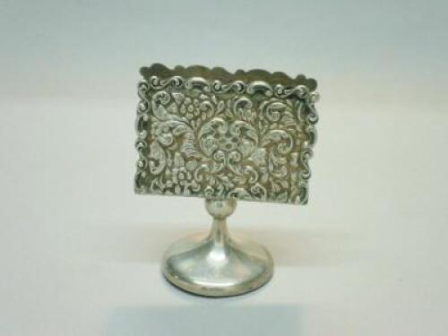 An Edwardian silver letter holder