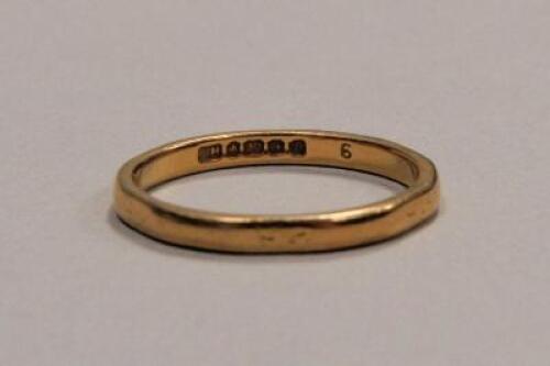 A 22ct gold thin wedding band