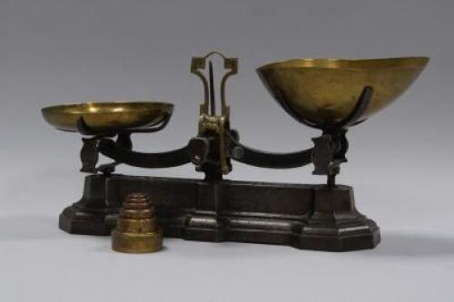 A set of W & T Avery cast iron and brass scales