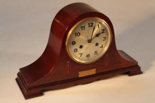 An early 20thC mahogany 'Napoleon hat' mantel clock