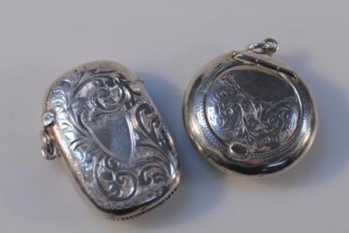 An Edwardian silver vesta