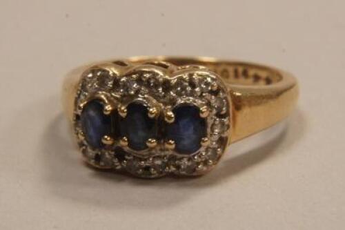 A 9ct gold dress ring