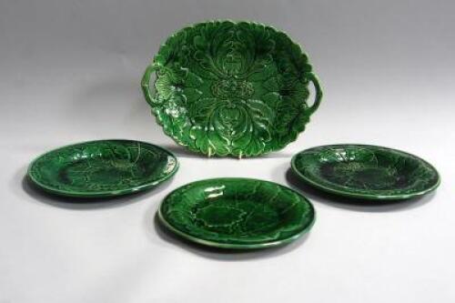Four Wedgwood type green leaf plates.