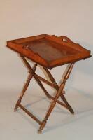 A late Victorian elm butlers tray