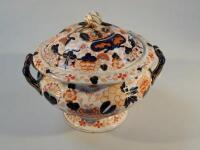 An early 19thC ironstone soup tureen