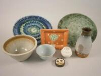 Various items of studio pottery