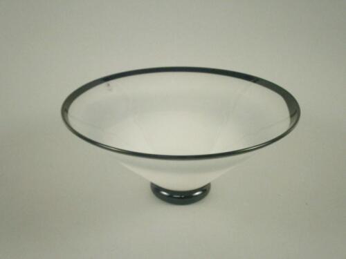 A modern Art Deco style glass bowl by Charlie Meaker of Ireland