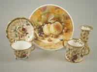 Various items of decorative china