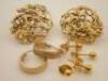 Various 9ct gold earrings