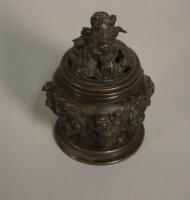 A Chinese bronze jar and cover