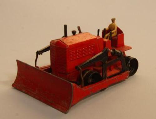 A Dinky Blaw Knox bulldozer (561)