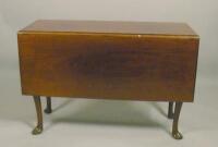 A 19thC mahogany drop leaf table