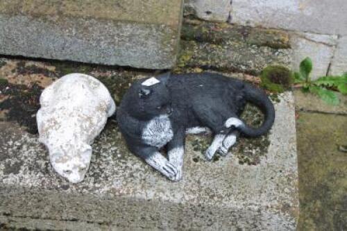 Various concrete garden ornaments. (7)