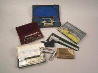 Various boxed sets of drawing instruments