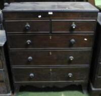 An early 19thC flamed mahogany chest of 2 short and 3 long graduated drawers