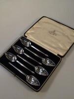 A set of six George V silver grapefruit spoons