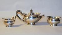 An Edwardian silver three piece teaset