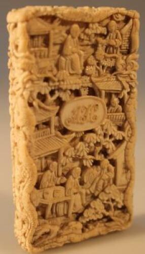 A Chinese late 19thC/early 20thC ivory card case