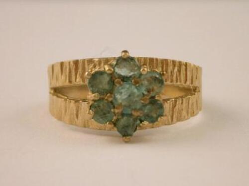 A 9ct gold dress ring