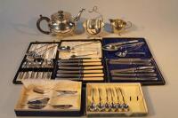 A selection of silver plated hollow ware and cased flatware