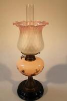 An early 20thC oil lamp with