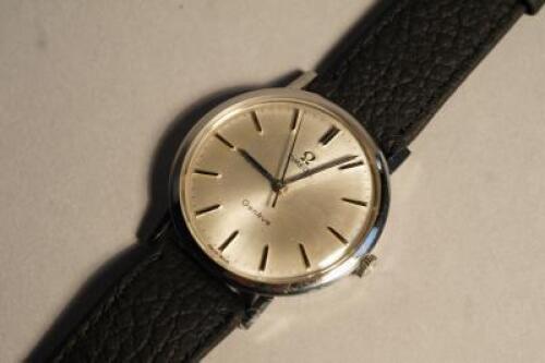 A gentlemans Omega Geneve wrist watch