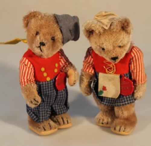 Two Schuco Tricky Bears