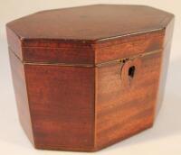 An early 19thC mahogany crossbanded tea caddy