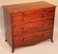 A 19thC mahogany bachelor's chest of drawers