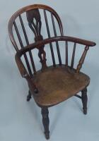 A 19thC yew and elm child's Windsor Chair