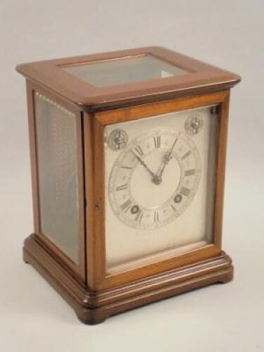 A library type timepiece