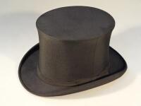 A top hat by Dunn & Co. 20cm