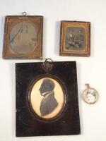 An early 19thC silhouette of a gentleman