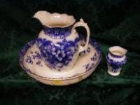 A "Duchess" pattern flo-blue toilet jug