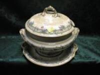 A Copelands pottery soup tureen