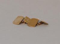 A pair of 9ct gold cufflinks