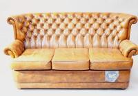 A three piece Chesterfield leather suite